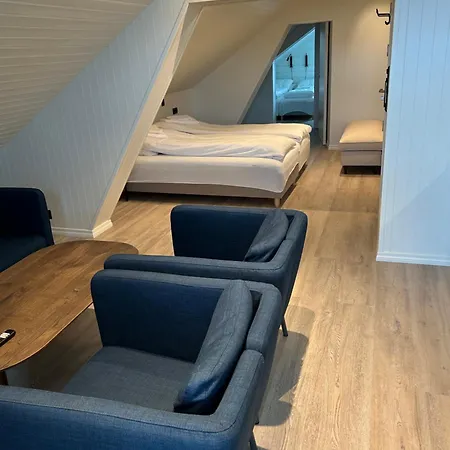Finsnes Gaard Hotel 2*