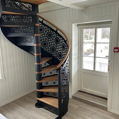 ホテル Finsnes Gaard 2*