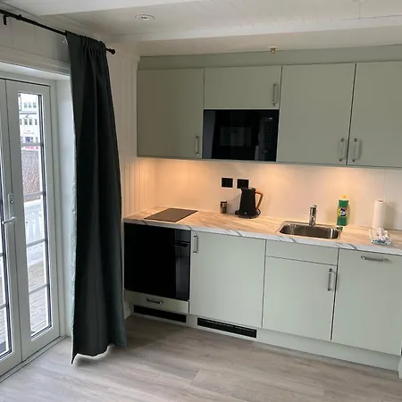 ホテル Finsnes Gaard フィンスネス