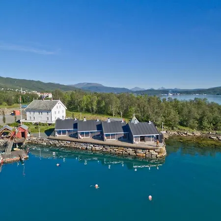 ホテル Finsnes Gaard フィンスネス