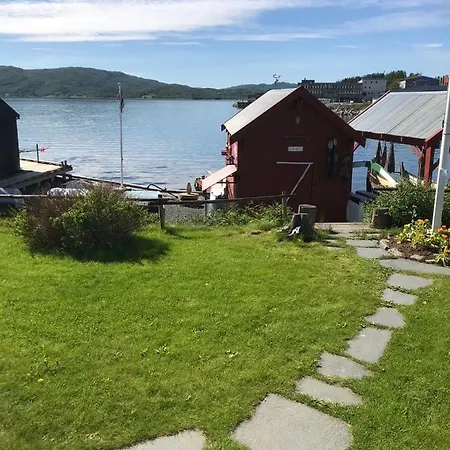 Finsnes Gaard, Senja 2*