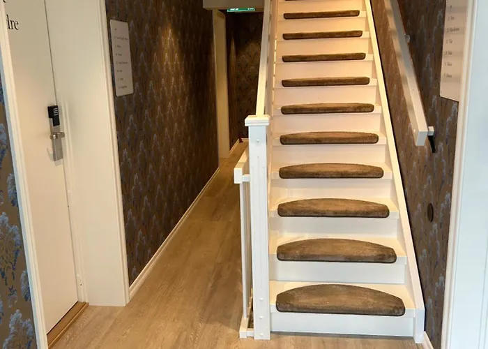 Finsnes Gaard Hotell