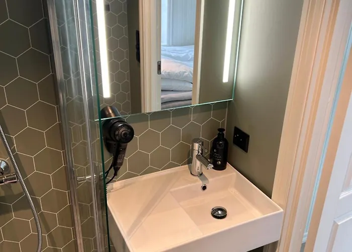 Finsnes Gaard Hotel 2*