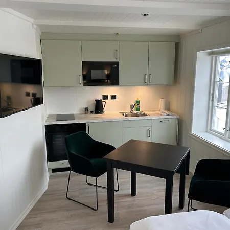 Hotel Finsnes Gaard 2*