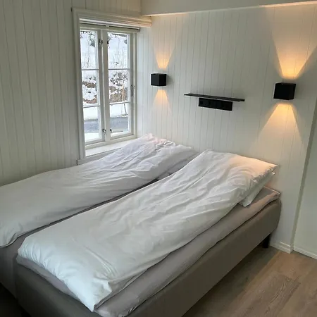 Hotel Finsnes Gaard 2*