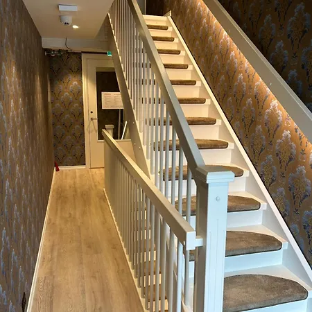 Finsnes Gaard Hotel 2*